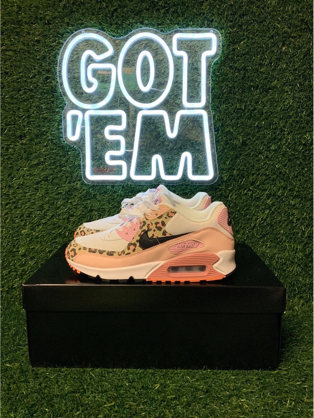Nike Air Max 90 Leopard Pink Women’s Size 8 – IF1619-101